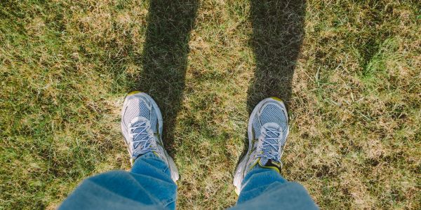 Good trainers for drop foot by Cadense – adaptive trainers designed for comfort, balance, and everyday confidence.