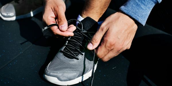 How AFO-Compatible Trainers Help You Walk with Confidence – Cadense Adaptive Trainers for AFO Users